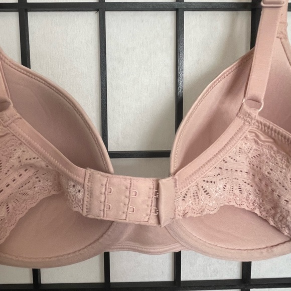 b.tempt’d Bra Size 36B - Picture 4 of 9